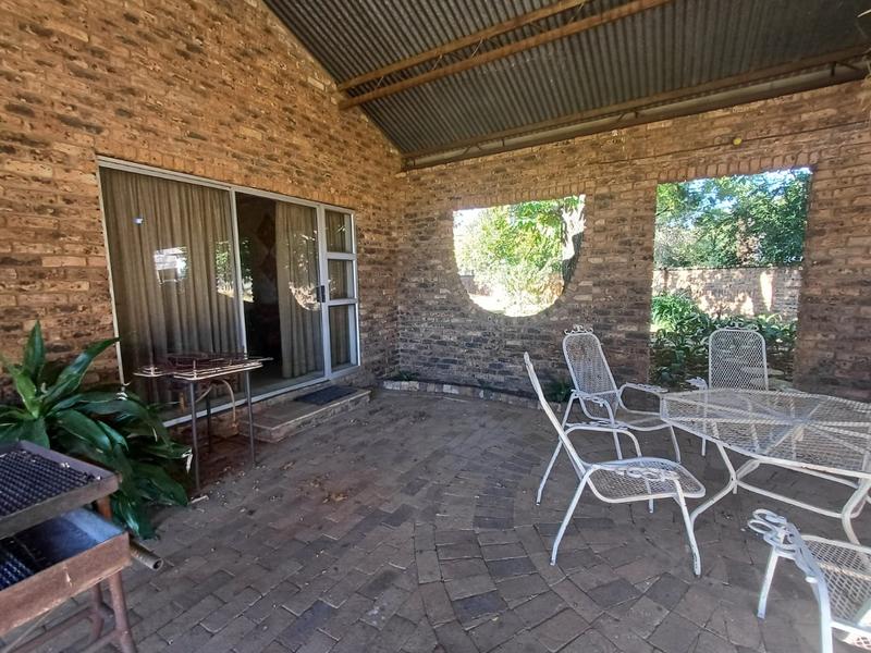 5 Bedroom Property for Sale in Parys Free State